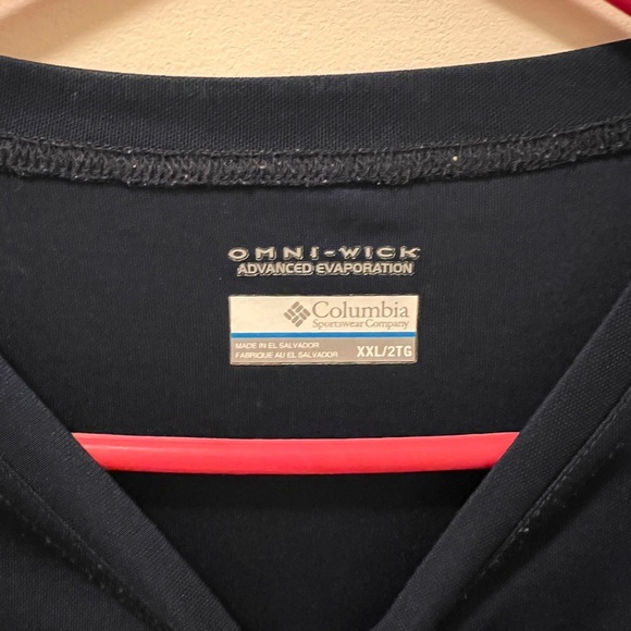 Columbia Men's Navy Blue Shirt - Picture 3 of 4